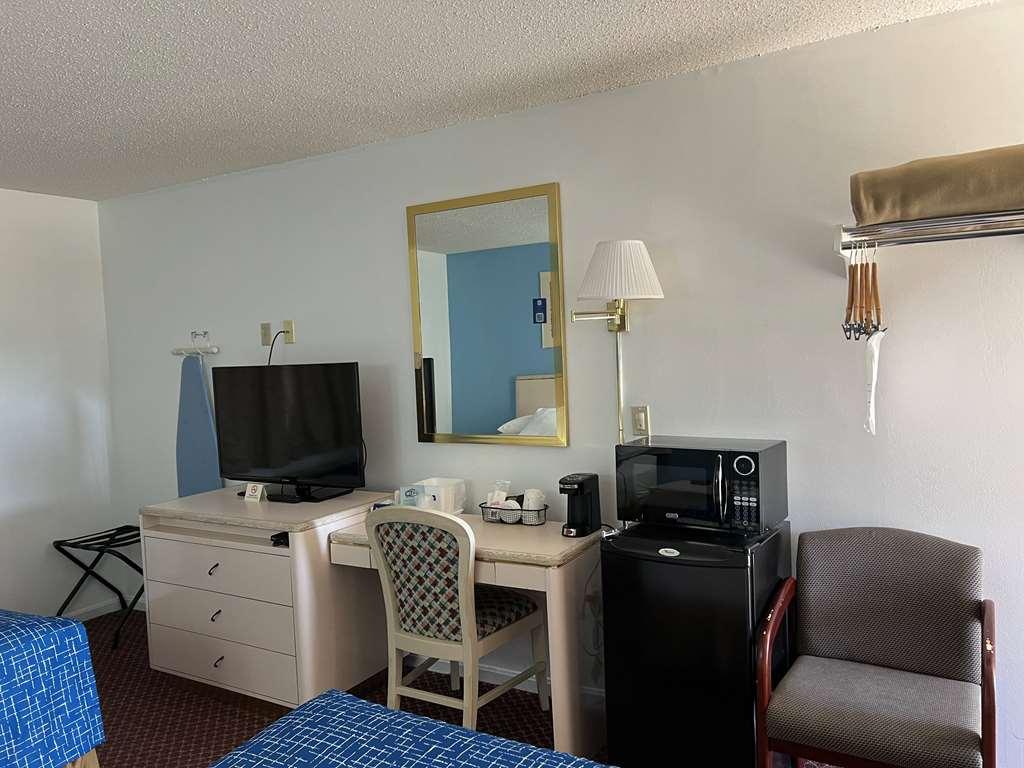 Travelodge By Wyndham Hotel 2*