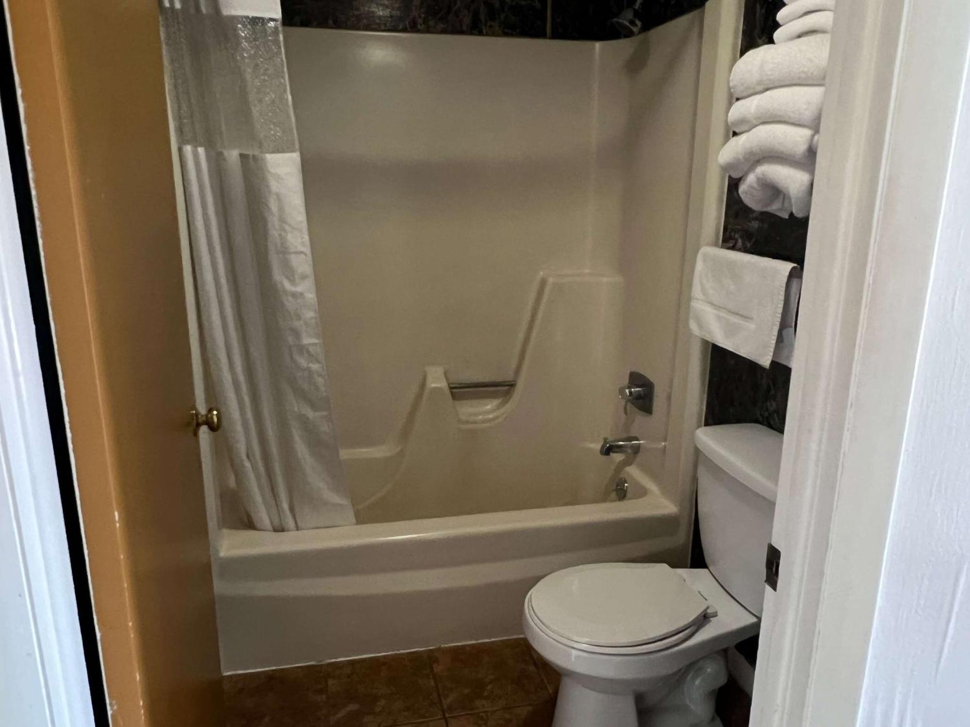Travelodge By Wyndham Hotel Hershey