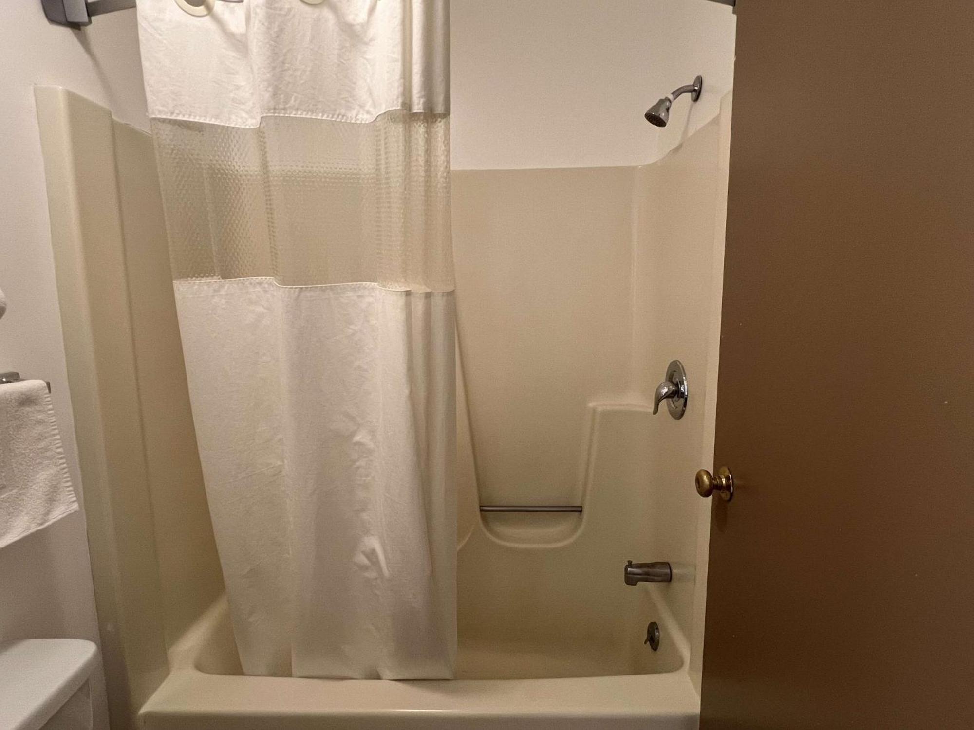 Travelodge By Wyndham Hotel 2*