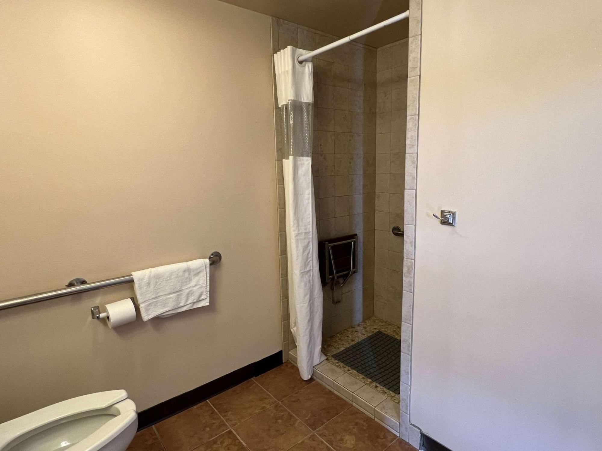 Travelodge By Wyndham Hotel